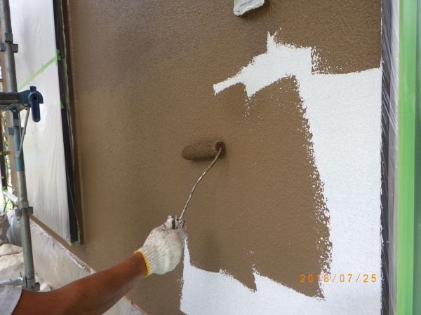 塗装工程　壁中塗